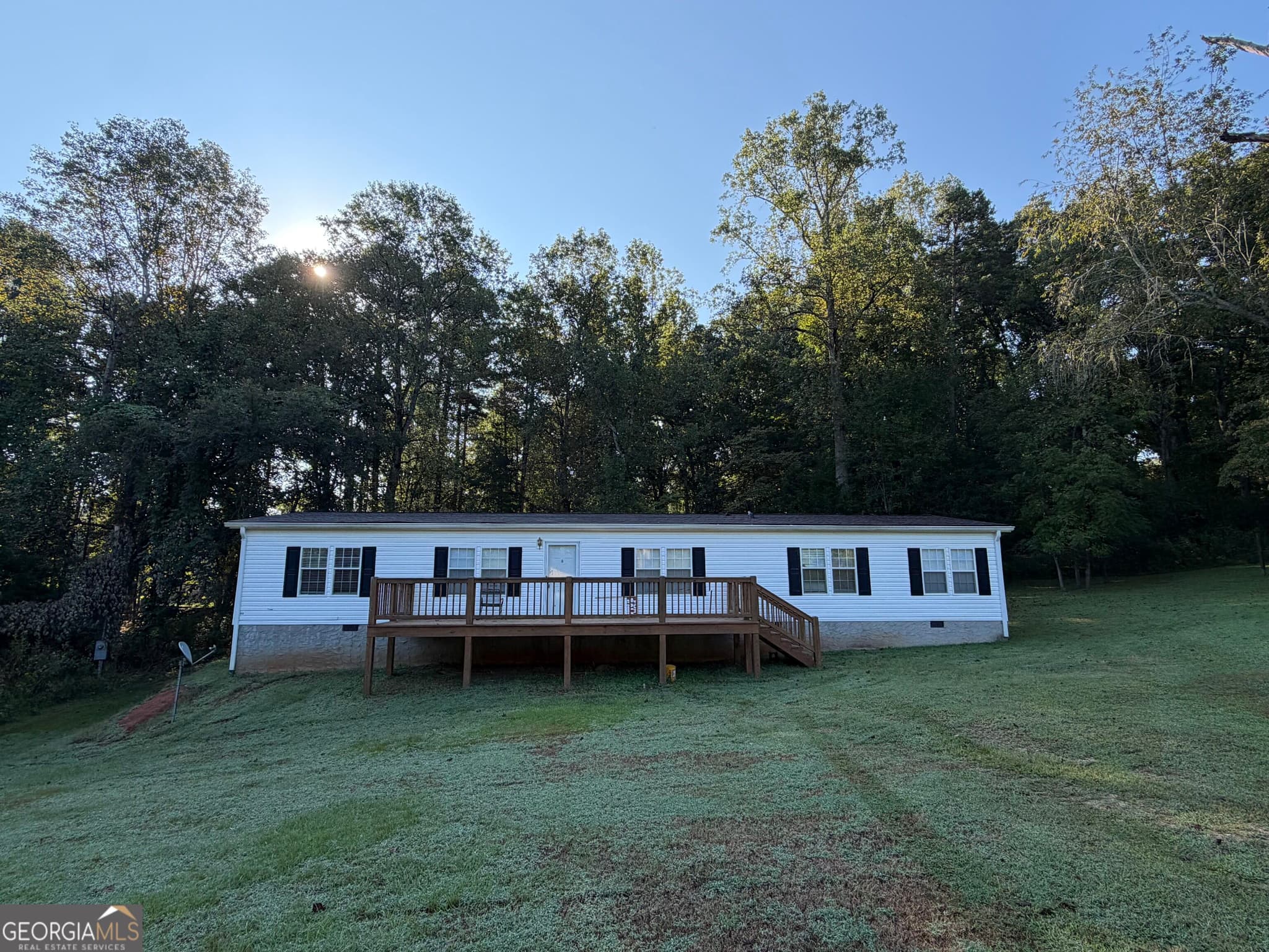 5 bedroom, 3 bathroom, 2,016 sq ft manufactured home,single family residence for sale at 206 Benifield Drive, Lavonia, GA 30553 — photo 2