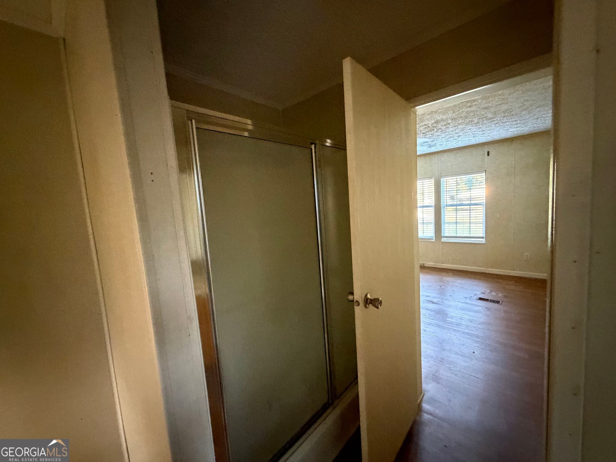 5 bedroom, 3 bathroom, 2,016 sq ft manufactured home,single family residence for sale at 206 Benifield Drive, Lavonia, GA 30553 — photo 5