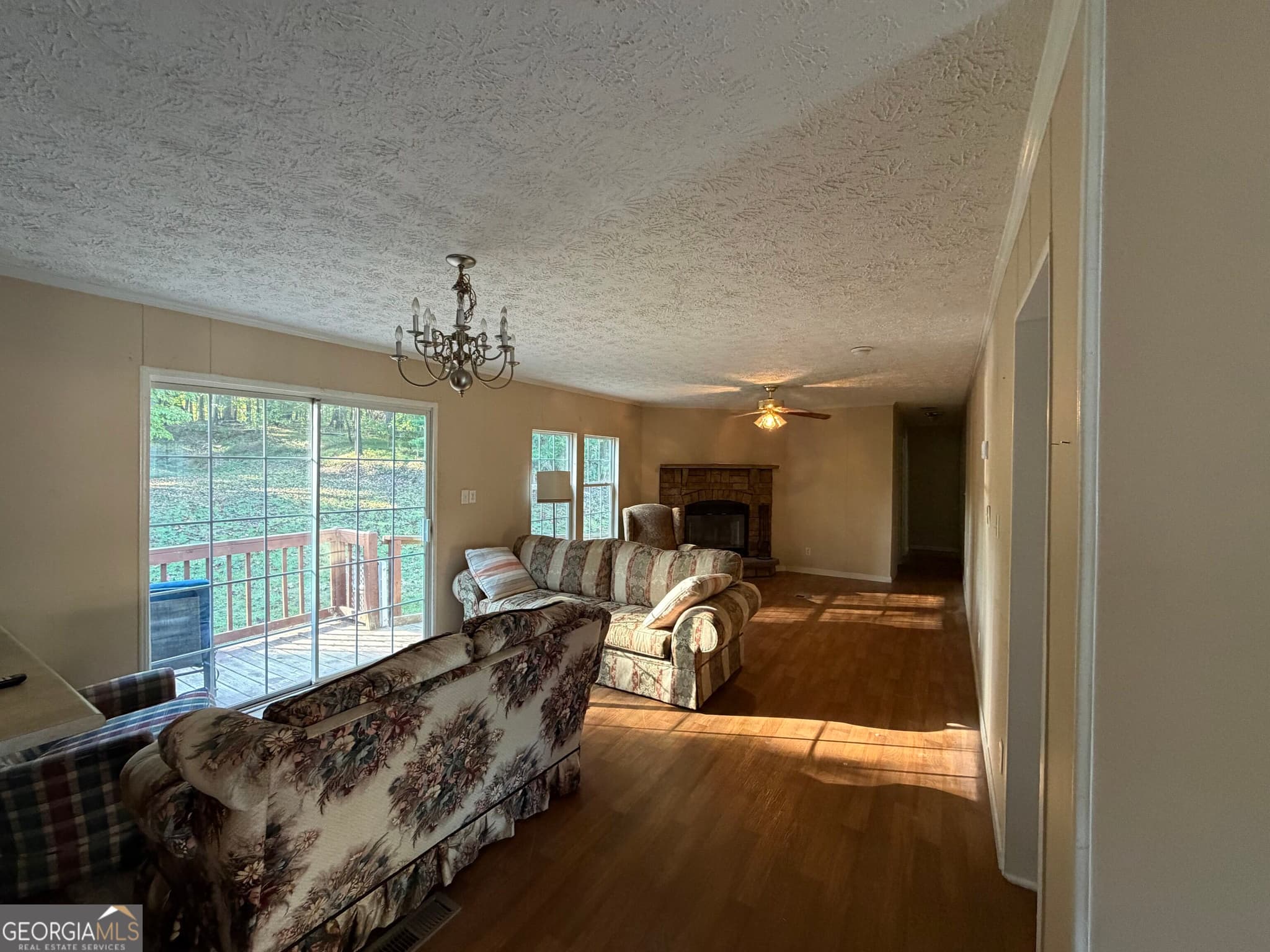 5 bedroom, 3 bathroom, 2,016 sq ft manufactured home,single family residence for sale at 206 Benifield Drive, Lavonia, GA 30553 — photo 8