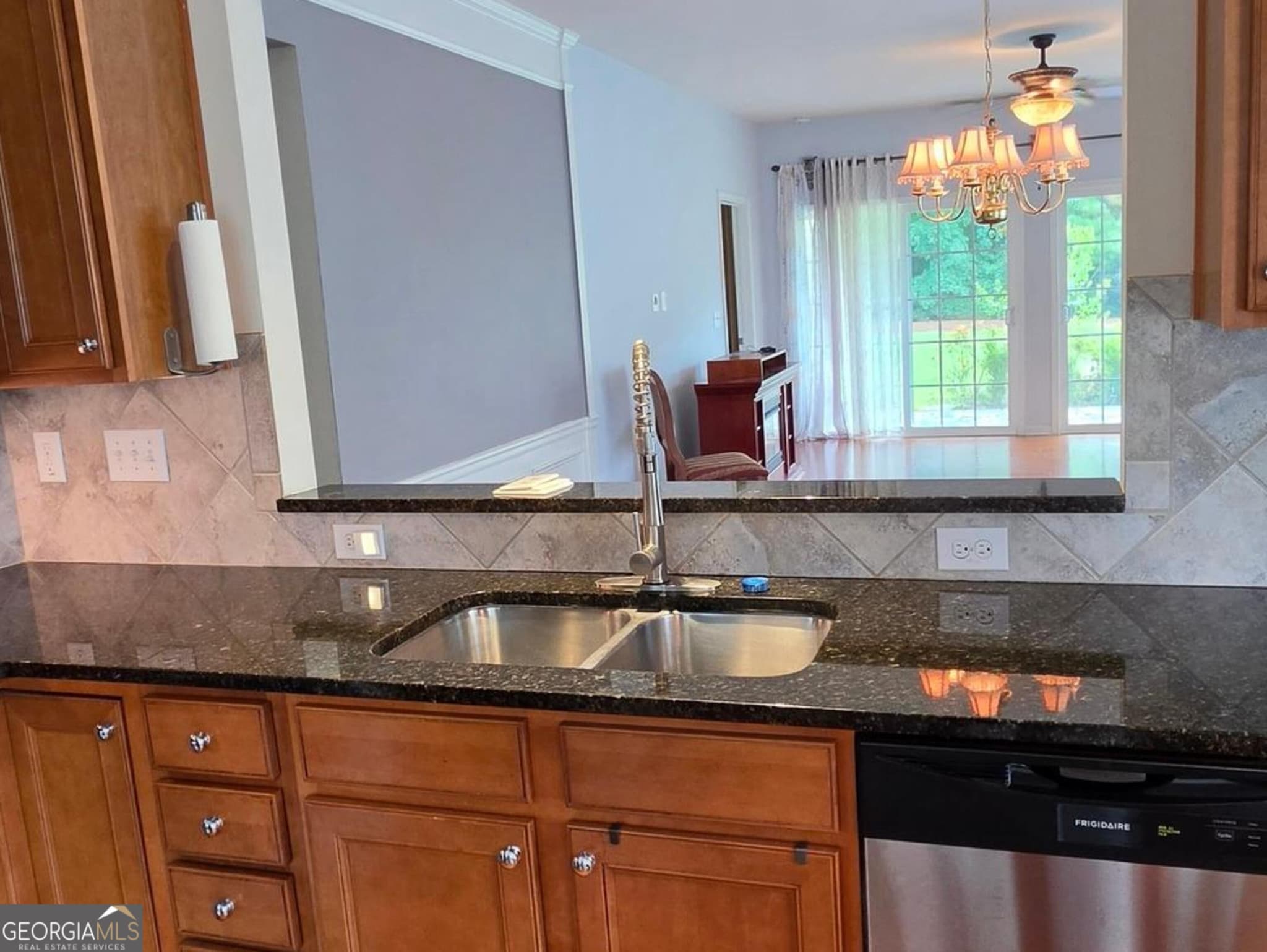 3 bedroom, 2 bathroom, 1,419 sq ft single family residence for sale at 151 Begonia Court, Griffin, GA 30223 — photo 8
