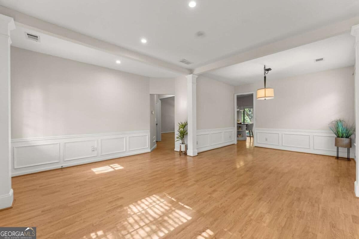 3 bedroom, 2.5 bathroom, 1,870 sq ft single family residence for sale at 220 Wytheford Court, Milton, GA 30004 — photo 10