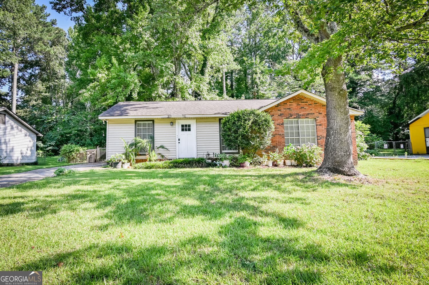 3 bedroom, 1 bathroom, 1,532 sq ft single family residence for sale at 103 Sedgefield Drive, Jonesboro, GA 30236 — photo 6