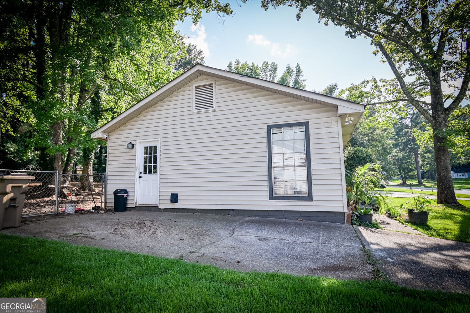3 bedroom, 1 bathroom, 1,532 sq ft single family residence for sale at 103 Sedgefield Drive, Jonesboro, GA 30236 — photo 9