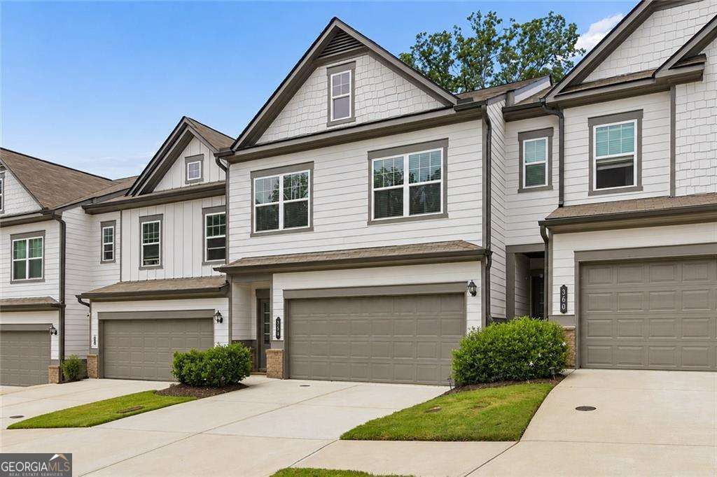 3 bedroom, 2.5 bathroom townhouse for sale at 364 Crider Court, Woodstock, GA 30188 — photo 1 of 25