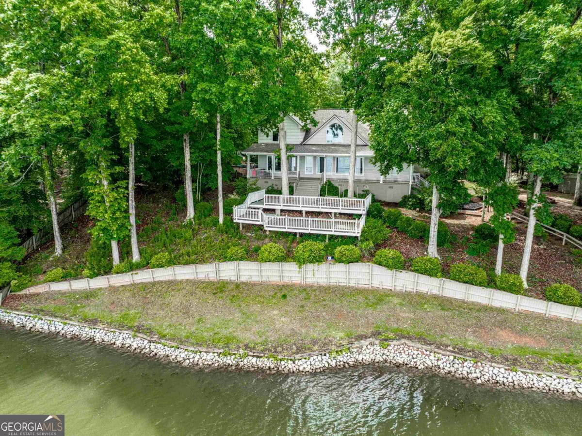 3 bedroom, 2.5 bathroom, 3,000 sq ft single family residence for sale at 250 Village Court, Sparta, GA 31087 — photo 2