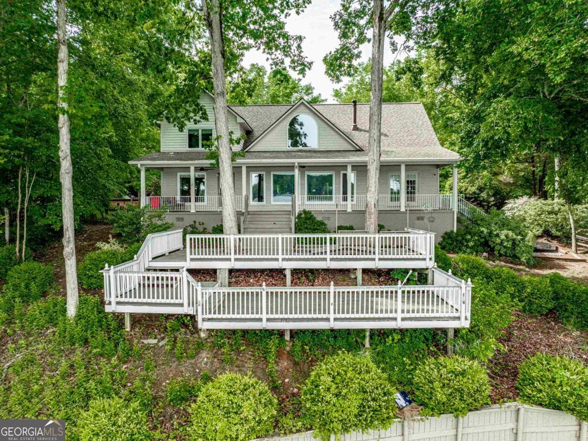 3 bedroom, 2.5 bathroom, 3,000 sq ft single family residence for sale at 250 Village Court, Sparta, GA 31087 — photo 5