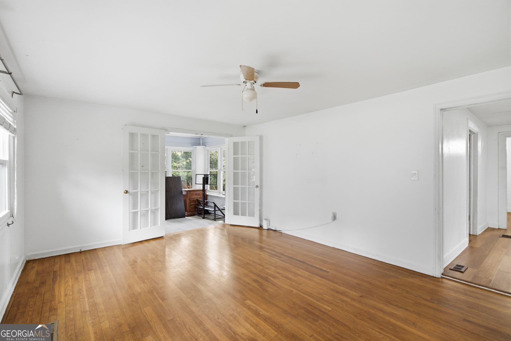 4 bedroom, 2 bathroom, 1,485 sq ft single family residence for sale at 37 Claire Drive, Atlanta, GA 30315 — photo 3
