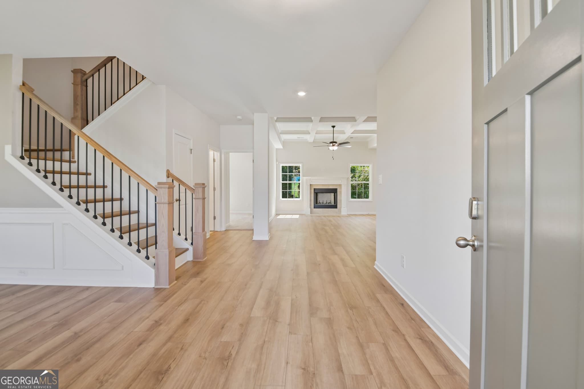 5 bedroom, 3 bathroom, 2,637 sq ft single family residence for sale at 221 Meadows Lane 189, Bonaire, GA 31005 — photo 2