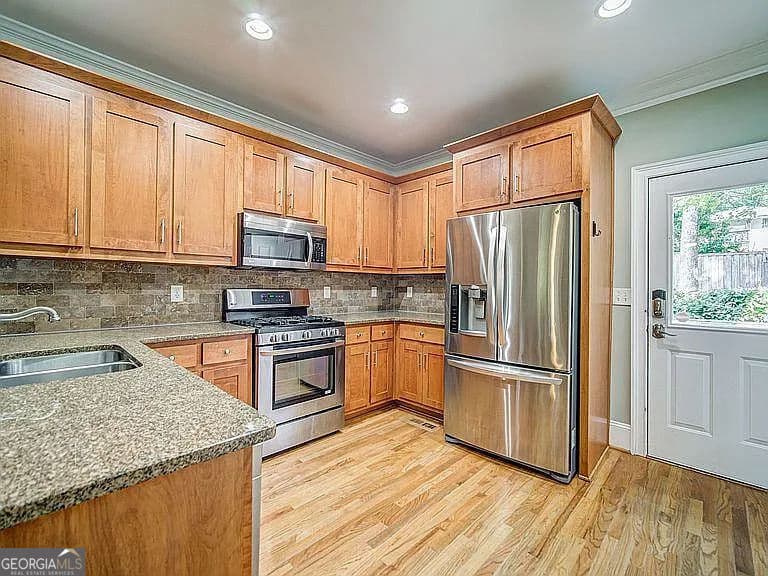 5 bedroom, 3 bathroom, 3,100 sq ft single family residence for rent at 3530 Glenwood Road, Decatur, GA 30032 for $3,300 a month — photo 10