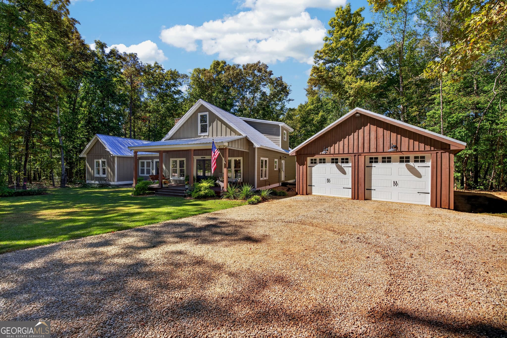 4 bedroom, 3.5 bathroom, 2,964 sq ft single family residence for sale at 4802 Colham Ferry Road, Watkinsville, GA 30677 — photo 3