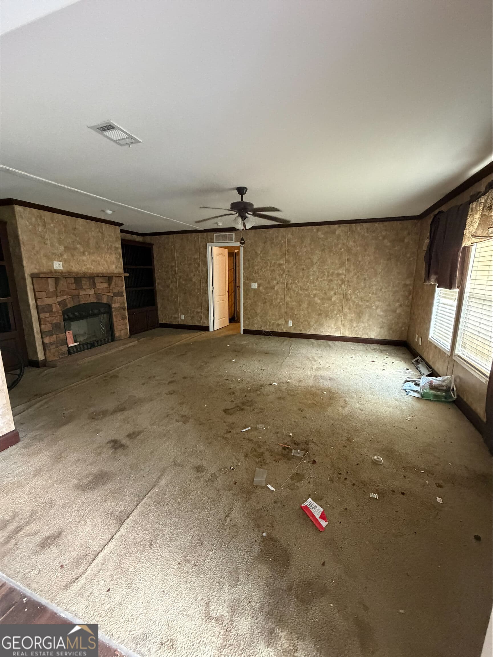 3 bedroom, 2 bathroom, 2,048 sq ft manufactured home,single family residence for sale at 124 Tanglewood Drive, Albany, GA 31705 — photo 2