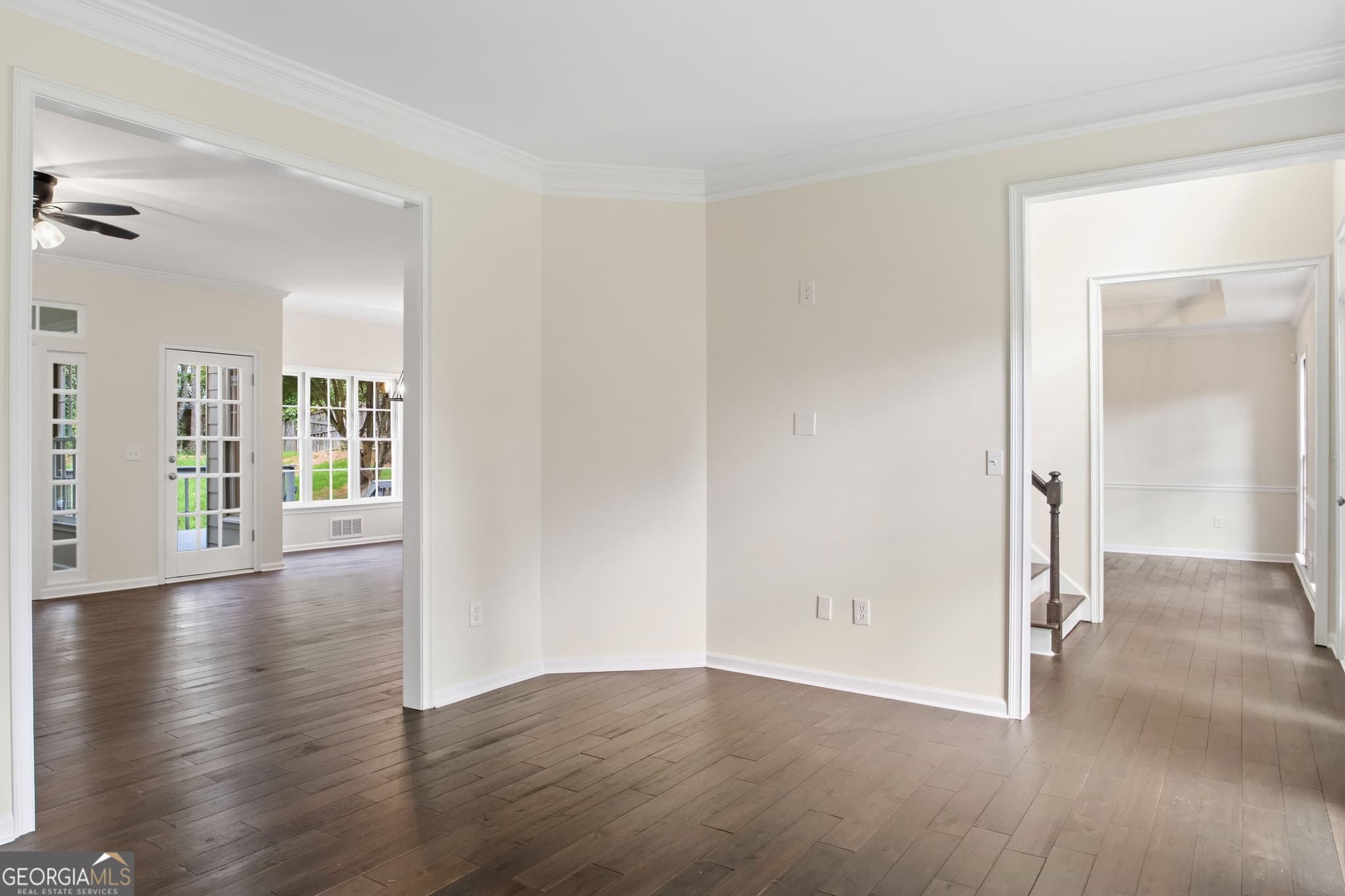 5 bedroom, 2.5 bathroom single family residence for sale at 180 Shyrewood Drive, Lawrenceville, GA 30043 — photo 5