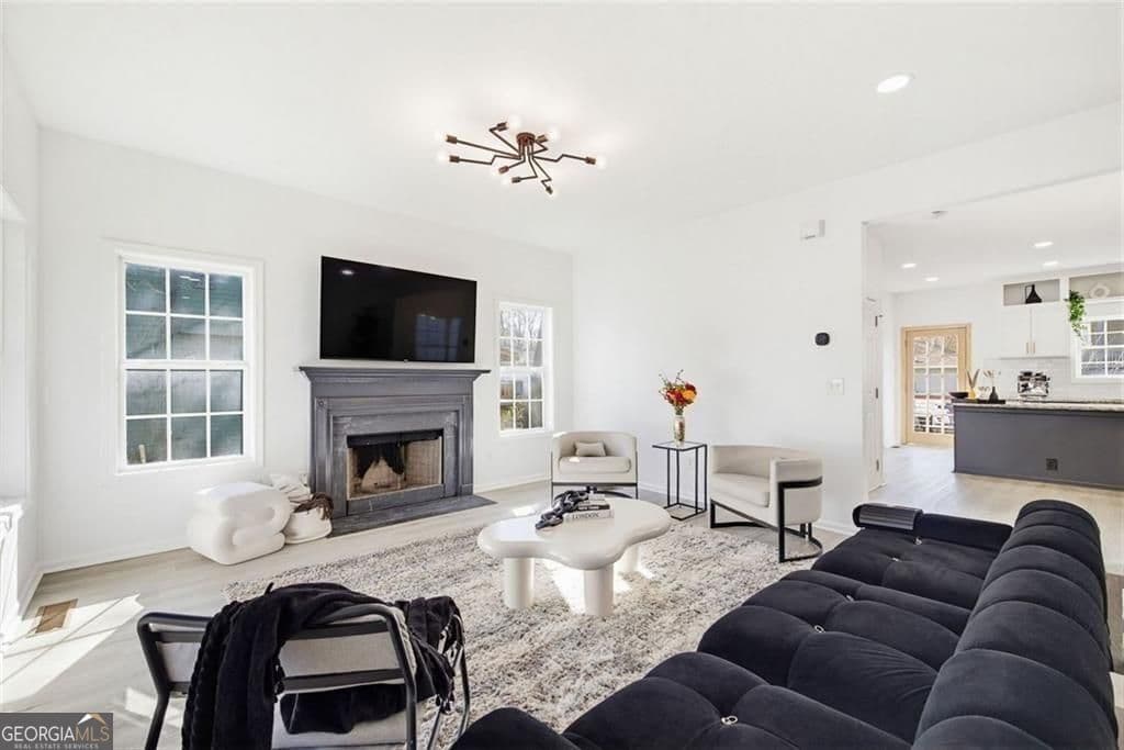 4 bedroom, 3.5 bathroom, 2,496 sq ft single family residence for sale at 181 South Avenue, Atlanta, GA 30315 — photo 5