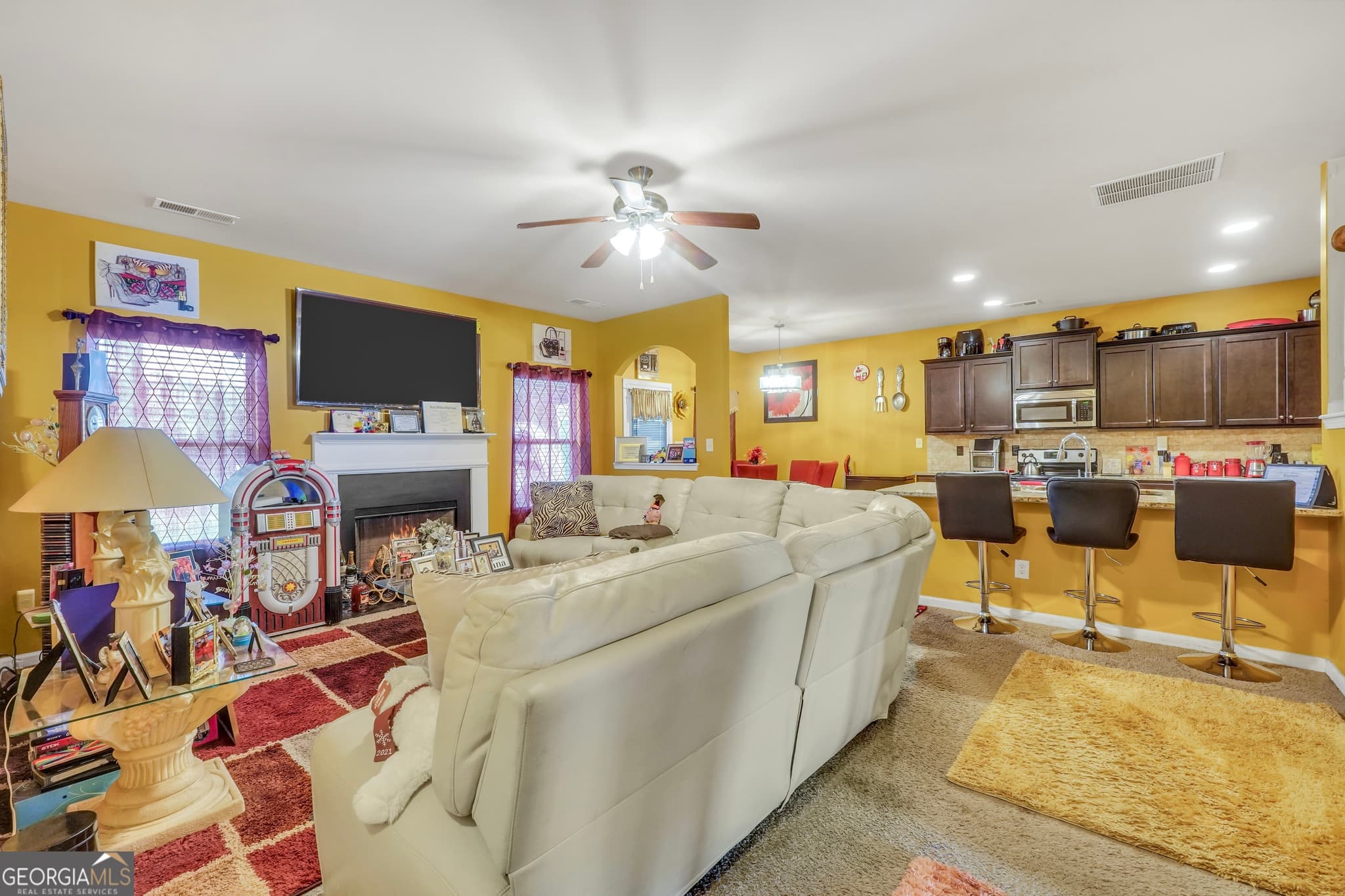 5 bedroom, 3 bathroom, 3,106 sq ft single family residence for sale at 942 Amelia Drive, Byron, GA 31008 — photo 3