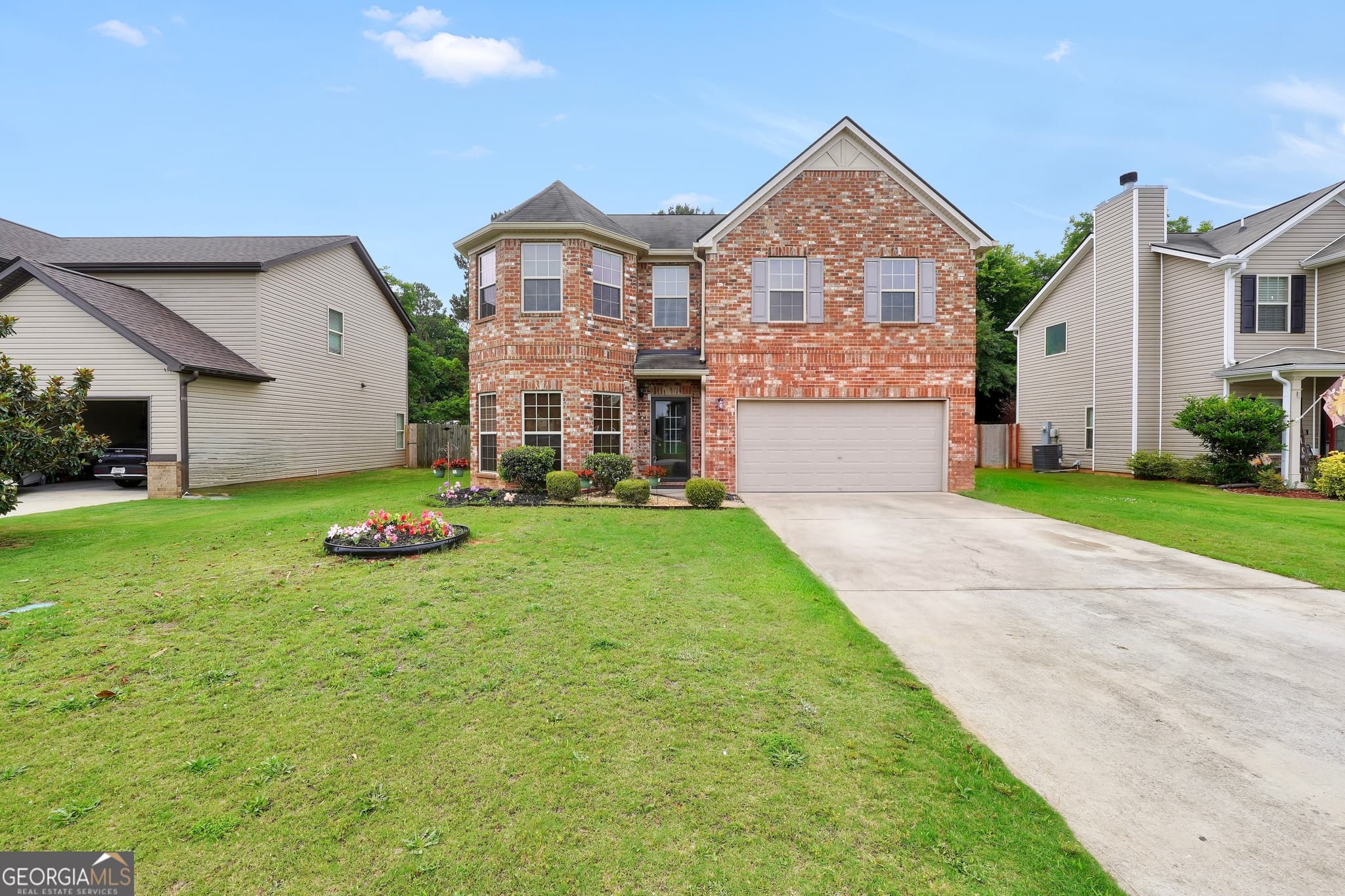 5 bedroom, 3 bathroom, 3,106 sq ft single family residence for sale at 942 Amelia Drive, Byron, GA 31008