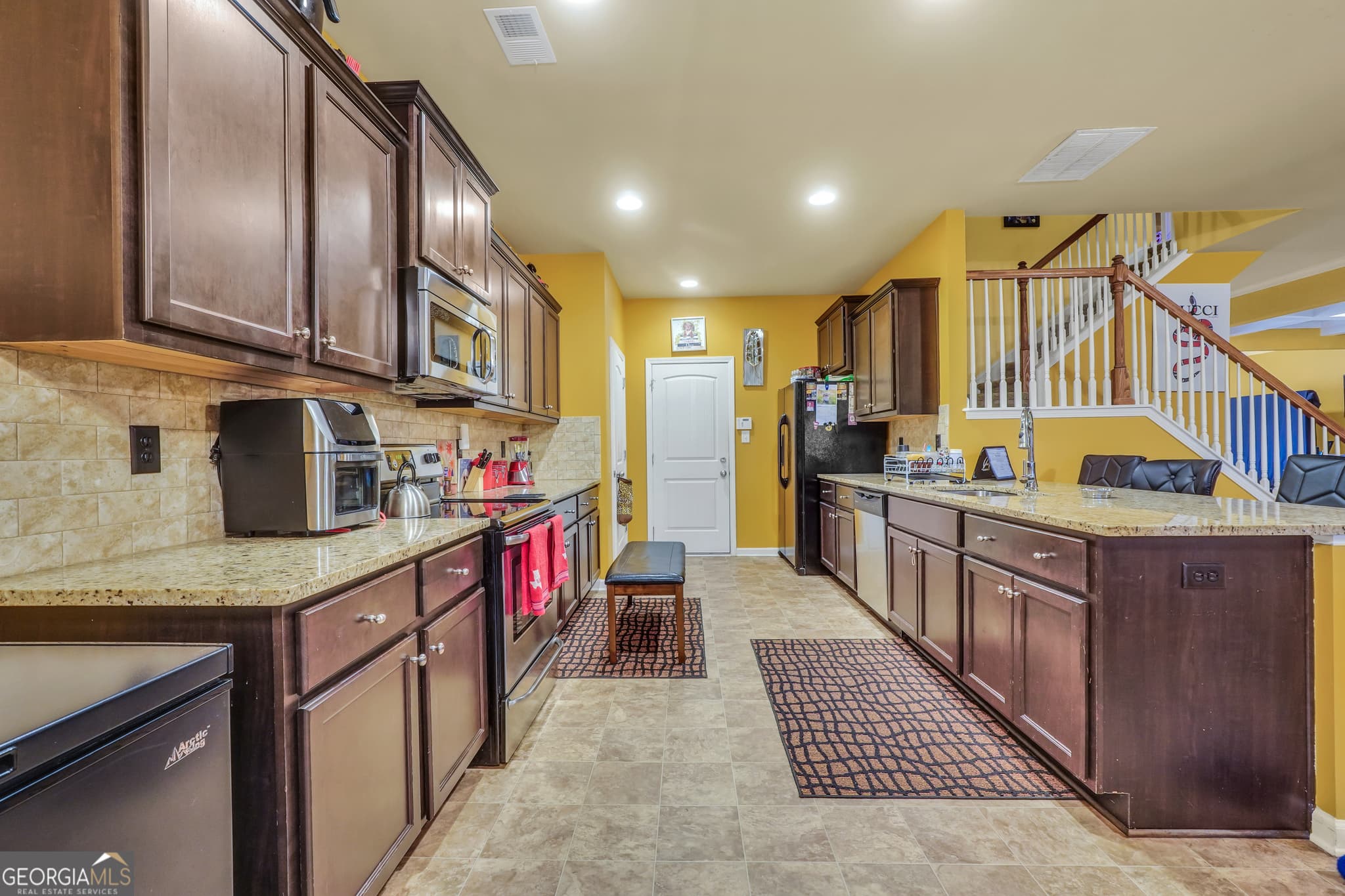 5 bedroom, 3 bathroom, 3,106 sq ft single family residence for sale at 942 Amelia Drive, Byron, GA 31008 — photo 8