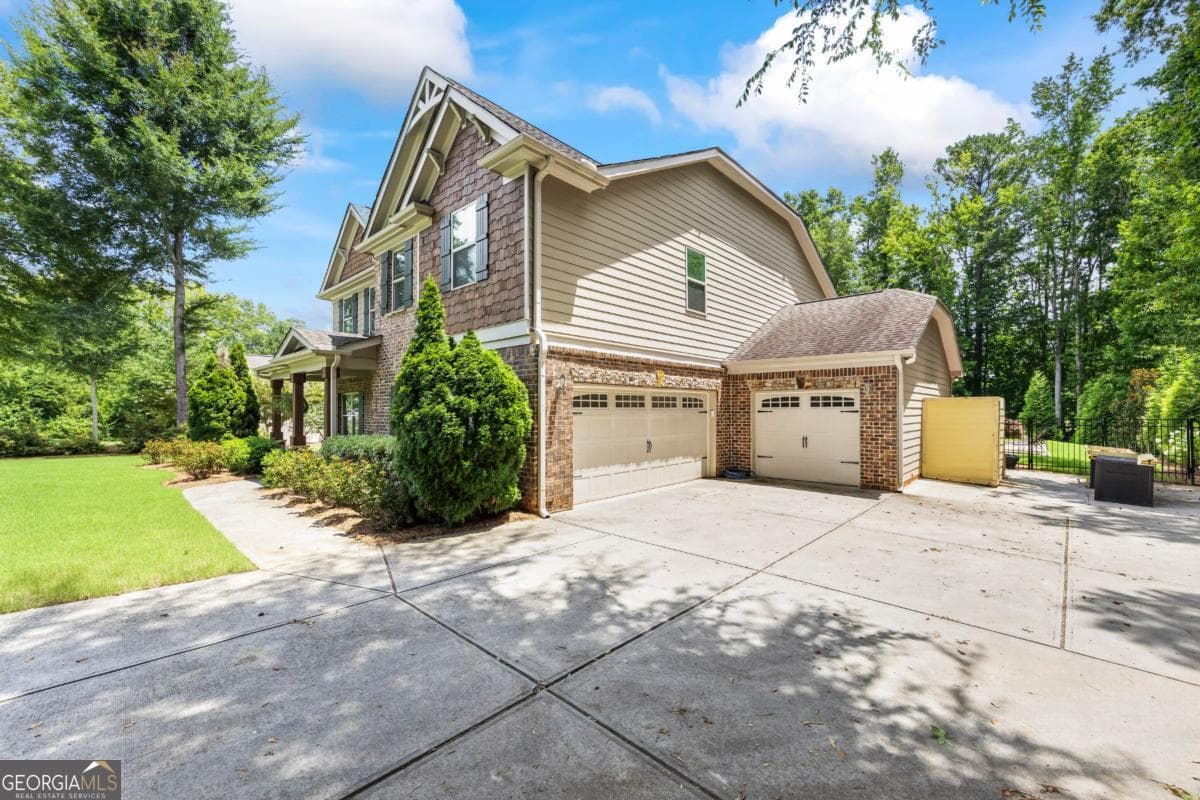 4 bedroom, 3 bathroom, 3,310 sq ft single family residence for sale at 672 Callie Circle, Jefferson, GA 30549 — photo 5