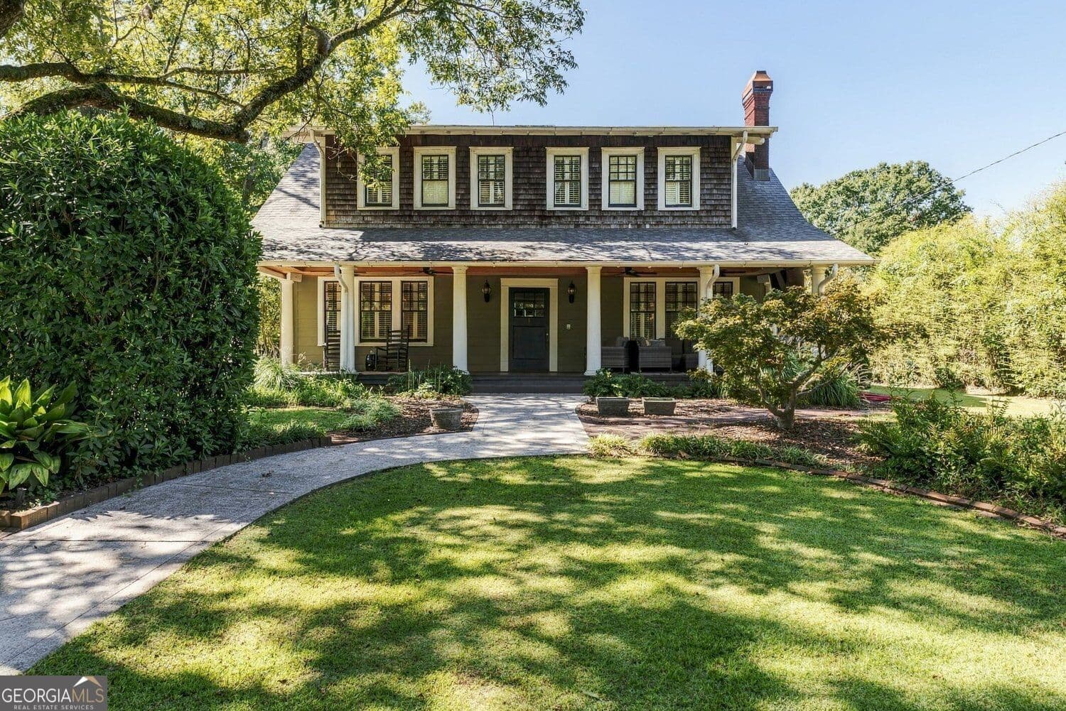 5 bedroom, 3.5 bathroom, 4,059 sq ft single family residence for sale at 1071 Green Street Circle, Gainesville, GA 30501 — photo 1 of 52