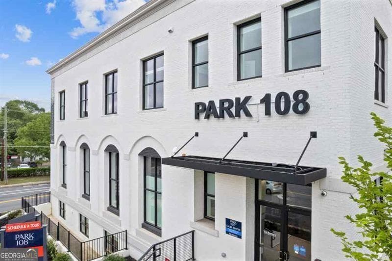 1 bedroom, 1 bathroom, 632 sq ft loft,condominium for sale at 108 Park Place UNIT 103, Decatur, GA 30030 — photo 3