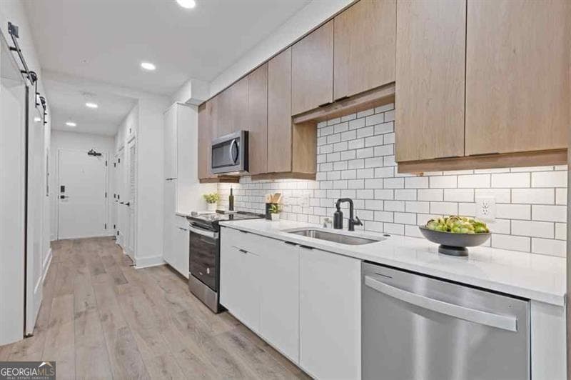 1 bedroom, 1 bathroom, 632 sq ft loft,condominium for sale at 108 Park Place UNIT 103, Decatur, GA 30030 — photo 5