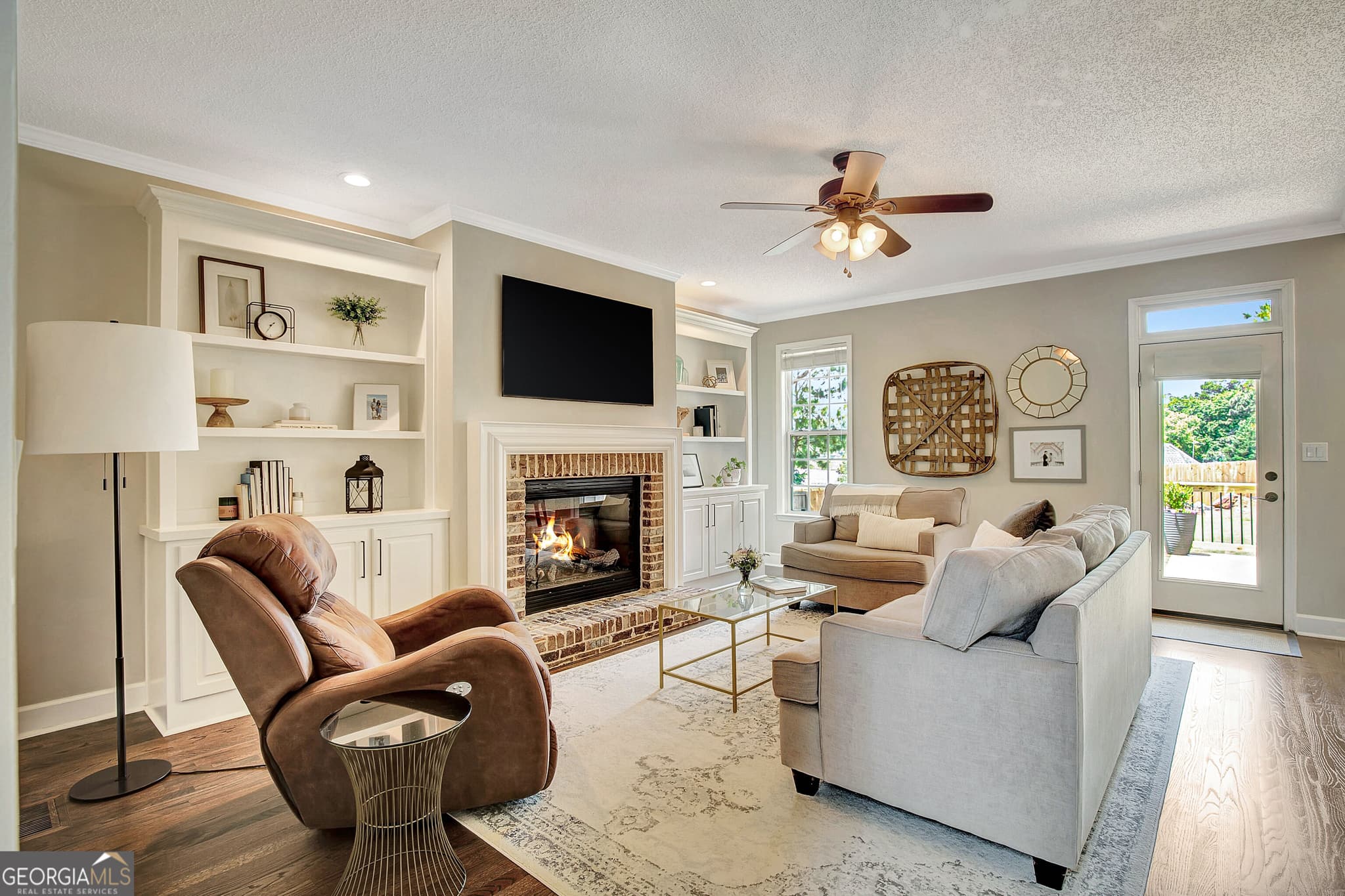 5 bedroom, 3.5 bathroom, 2,987 sq ft single family residence for sale at 305 Mary Delores Court, Senoia, GA 30276 — photo 3