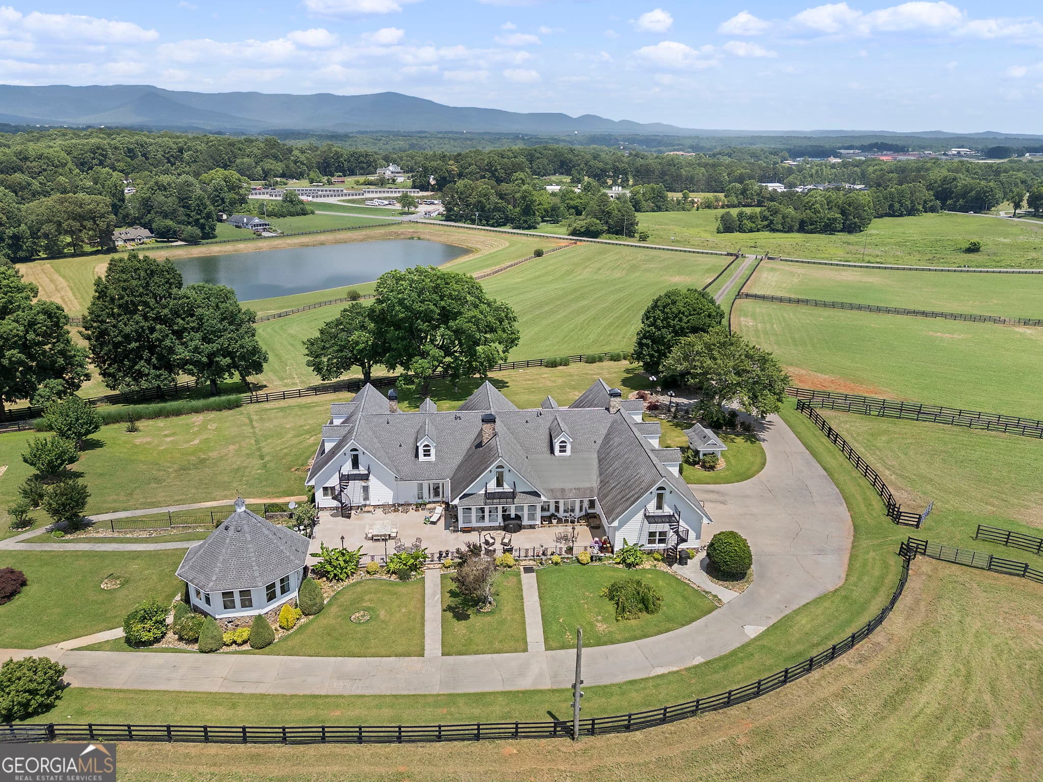 8 bedroom, 6 bathroom single family residence for sale at 1904 Philadelphia Road, Jasper, GA 30143 — photo 4