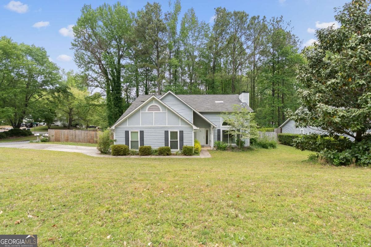 4 bedroom, 2 bathroom, 2,094 sq ft single family residence sold at 100 Karla Court, Roswell, GA 30076