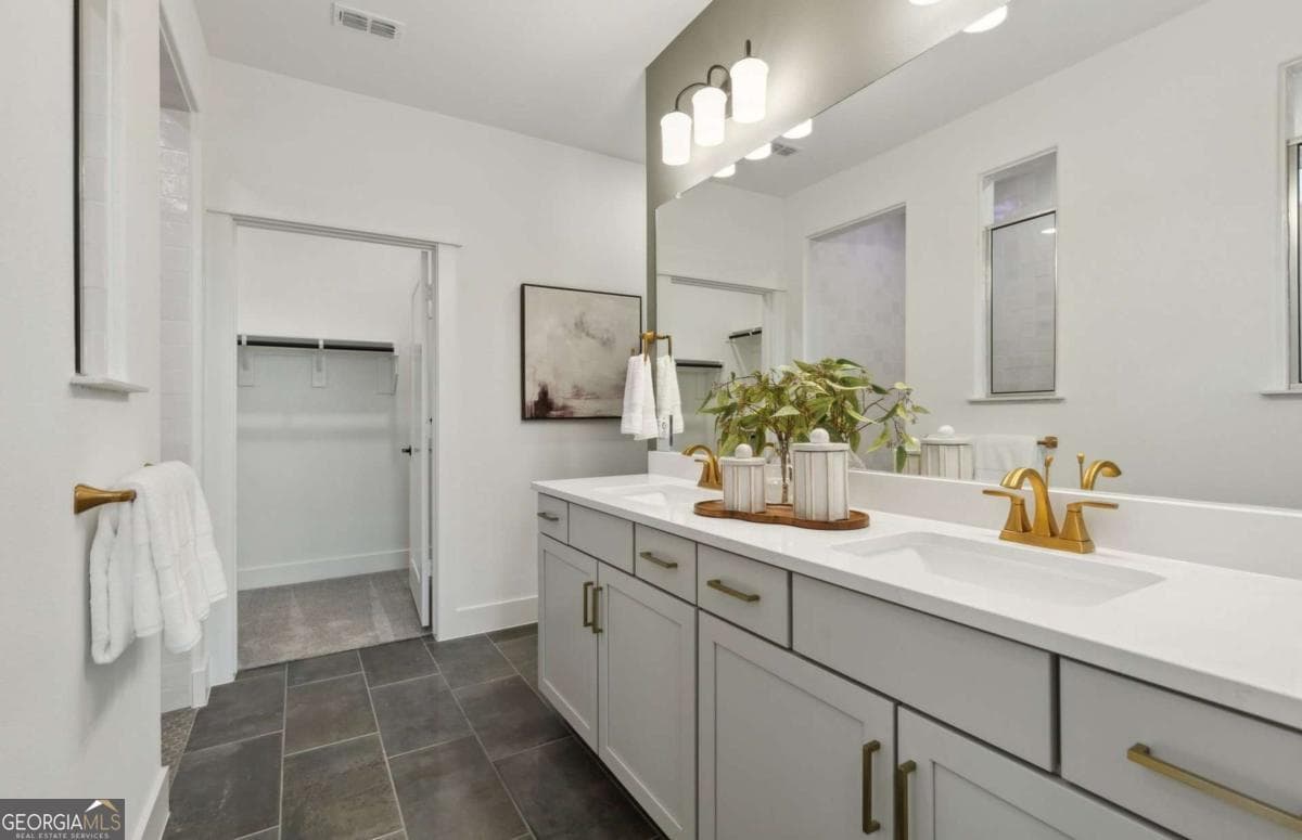 2 bedroom, 2 bathroom, 1,711 sq ft single family residence for sale at 5532 Olive Lane, Hoschton, GA 30548 — photo 9