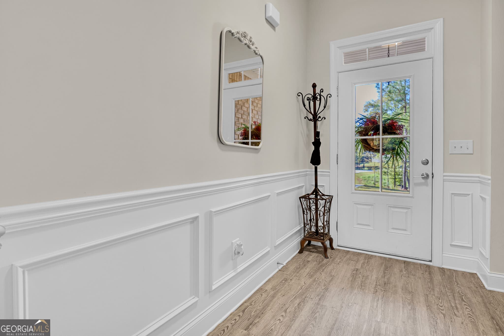 4 bedroom, 3.5 bathroom, 2,200 sq ft single family residence for sale at 29 Rylan Court, Mansfield, GA 30055 — photo 4