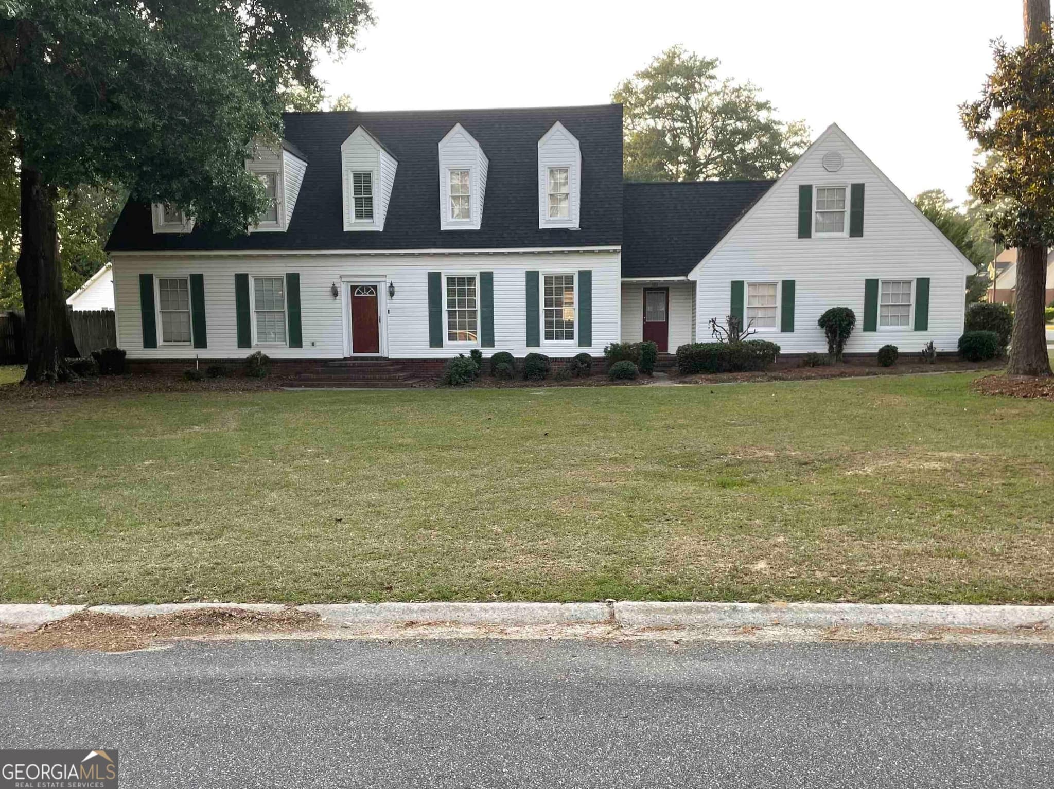 3 bedroom, 2.5 bathroom, 3,083 sq ft single family residence for sale at 100 Cheek Drive, Dublin, GA 31021 — photo 1 of 38