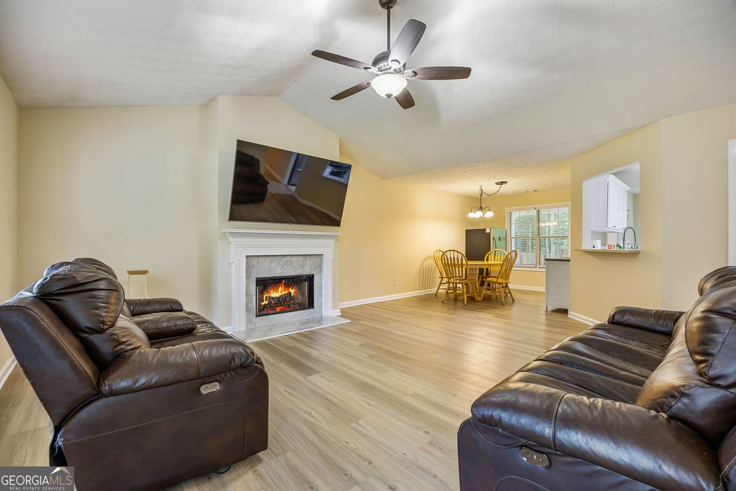 3 bedroom, 2 bathroom, 1,503 sq ft single family residence for sale at 469 Cedar Trail, Winder, GA 30680 — photo 6