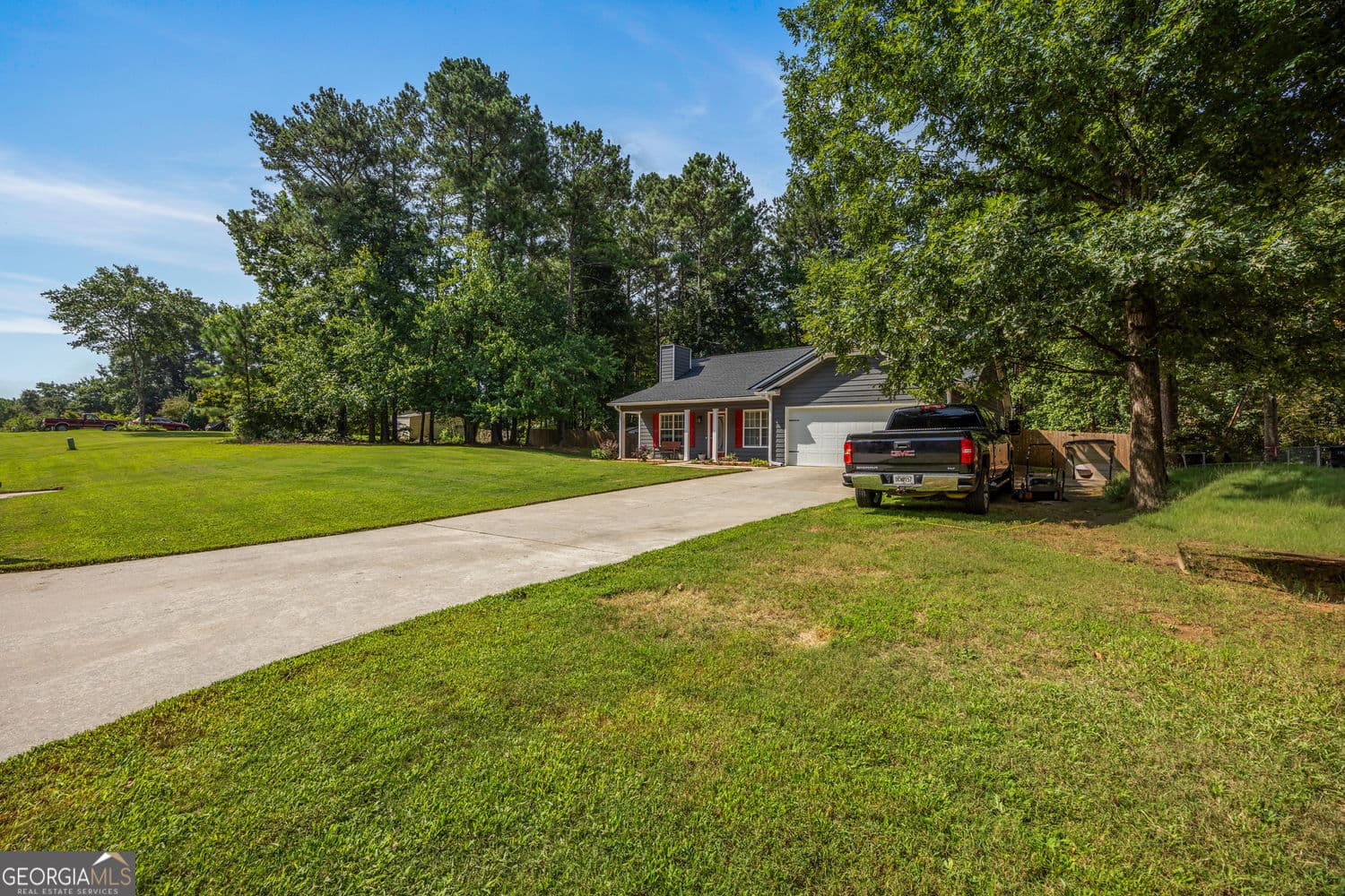 3 bedroom, 2 bathroom, 1,503 sq ft single family residence for sale at 469 Cedar Trail, Winder, GA 30680 — photo 4