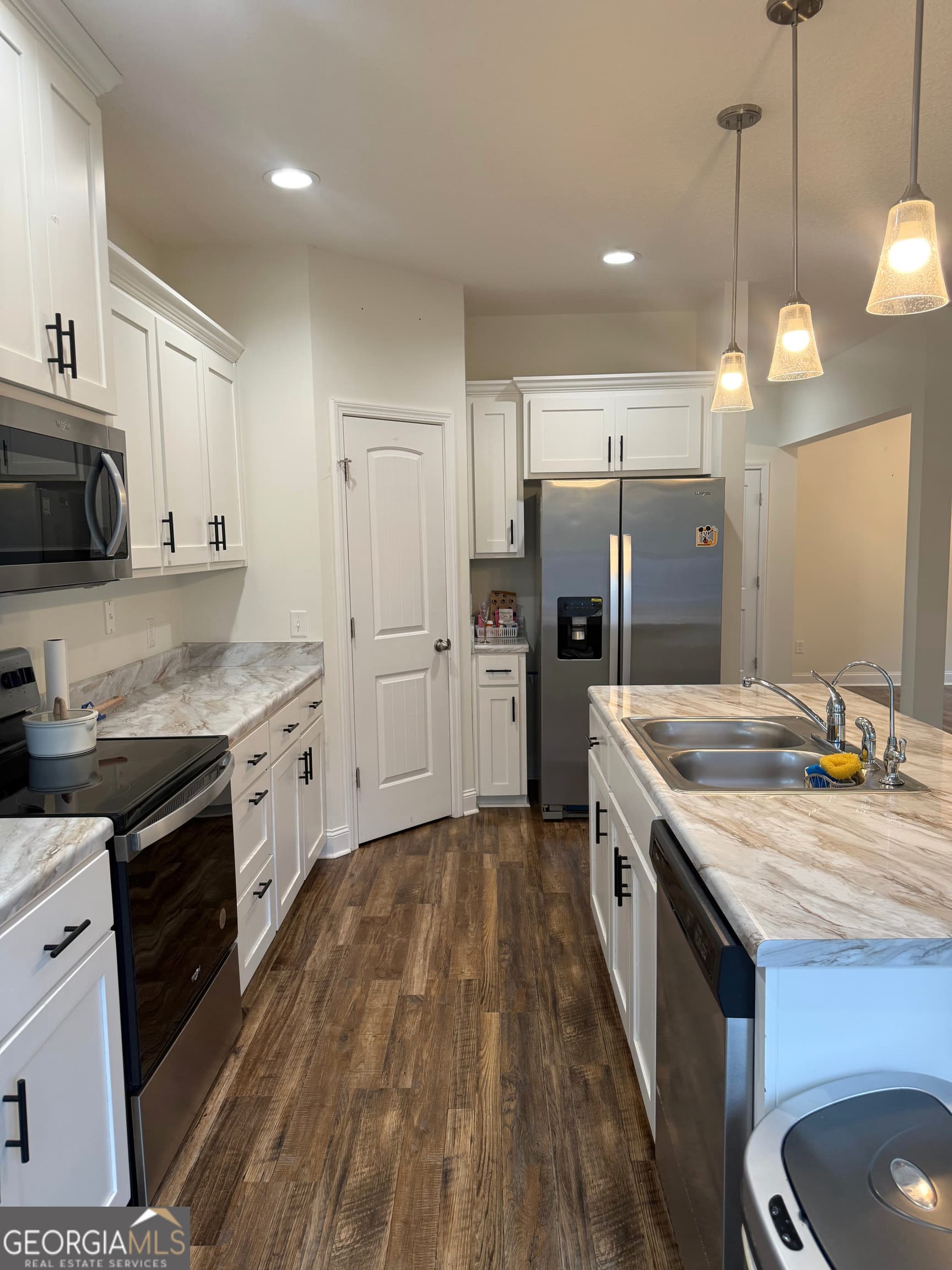 3 bedroom, 2.5 bathroom, 2,034 sq ft single family residence for sale at 163 Chaffseed Circle, Hinesville, GA 31313 — photo 9