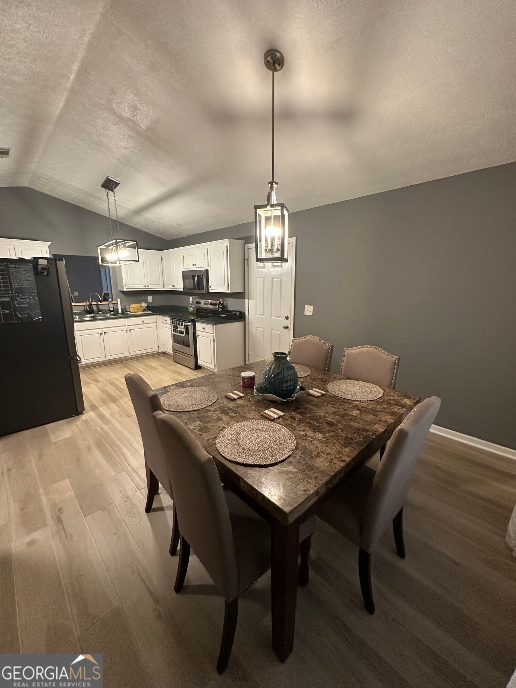3 bedroom, 2 bathroom, 1,380 sq ft single family residence for sale at 127 3rd Street, Thomaston, GA 30286 — photo 7