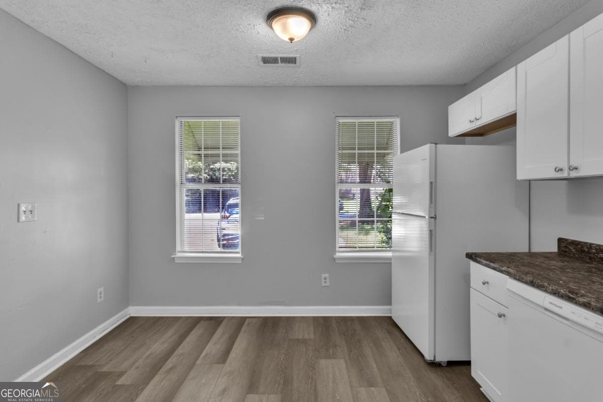4 bedroom, 3.5 bathroom, 1,408 sq ft townhouse for sale at 3559 Ashley Station Drive, Marietta, GA 30008 — photo 6