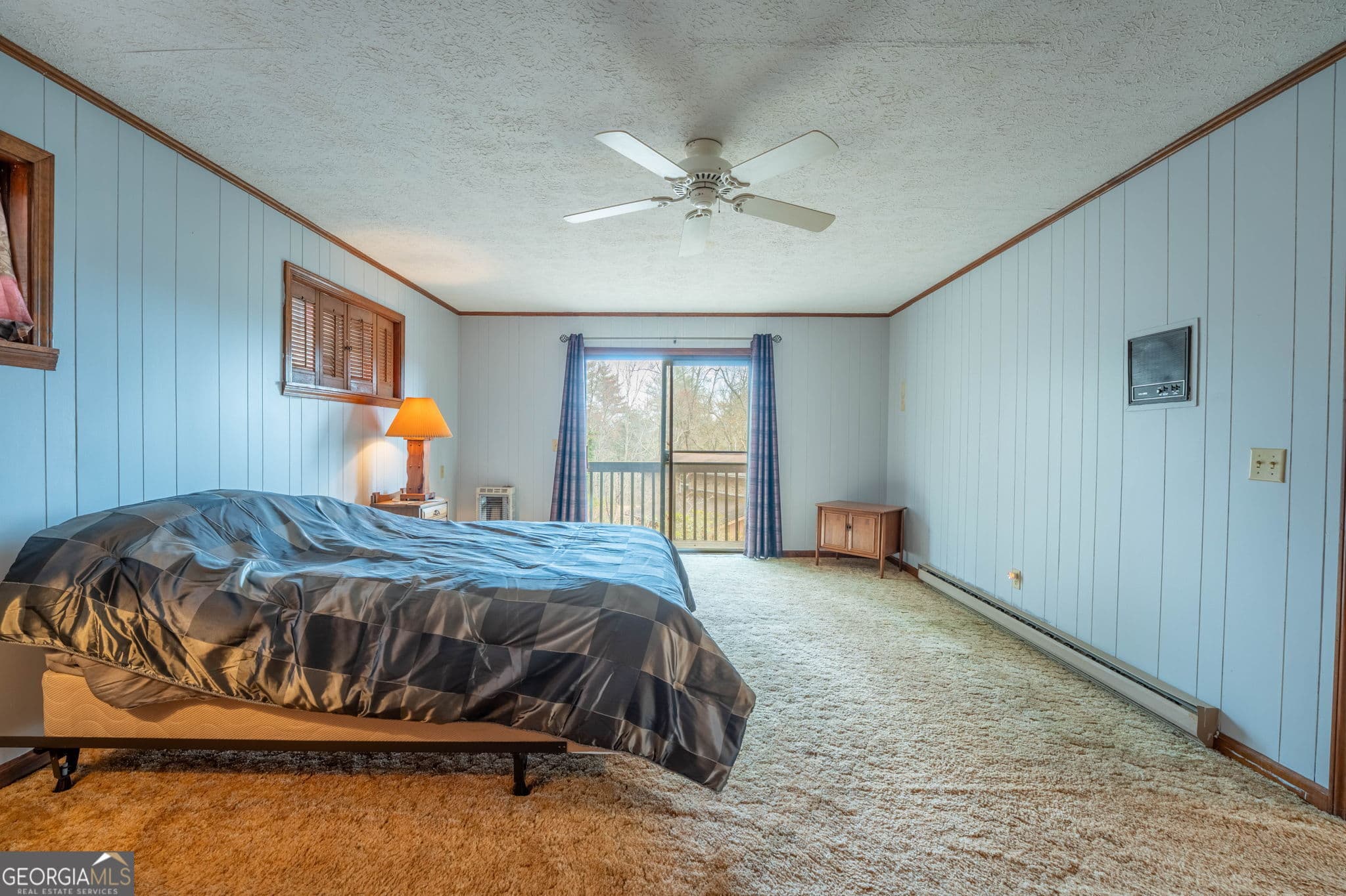 4 bedroom, 3 bathroom, 3,600 sq ft cabin,single family residence for sale at 375 Western Way, Rabun Gap, GA 30568 — photo 6