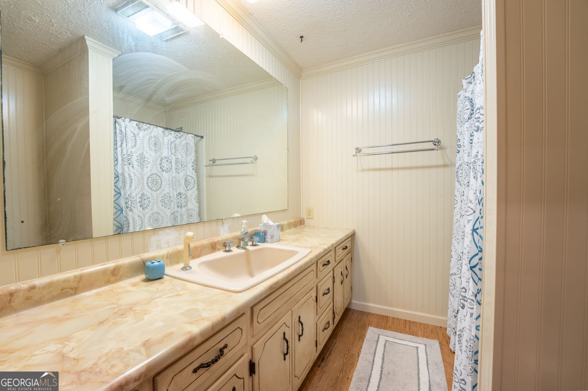 4 bedroom, 3 bathroom, 3,600 sq ft cabin,single family residence for sale at 375 Western Way, Rabun Gap, GA 30568 — photo 7