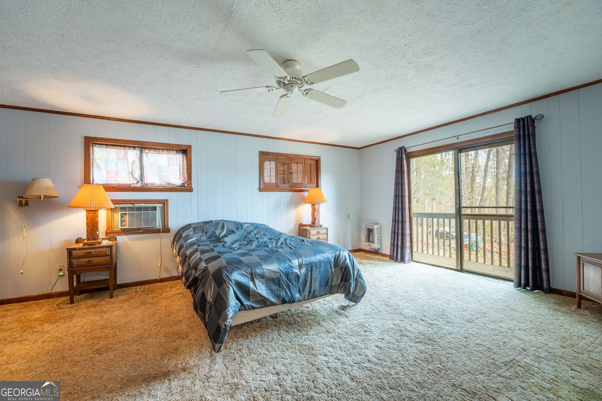 4 bedroom, 3 bathroom, 3,600 sq ft cabin,single family residence for sale at 375 Western Way, Rabun Gap, GA 30568 — photo 4