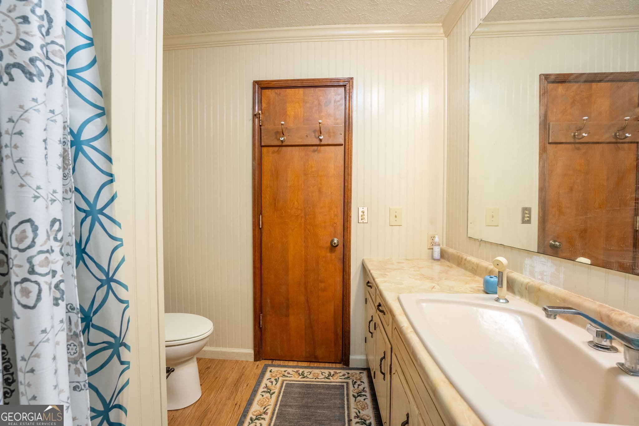 4 bedroom, 3 bathroom, 3,600 sq ft cabin,single family residence for sale at 375 Western Way, Rabun Gap, GA 30568 — photo 8