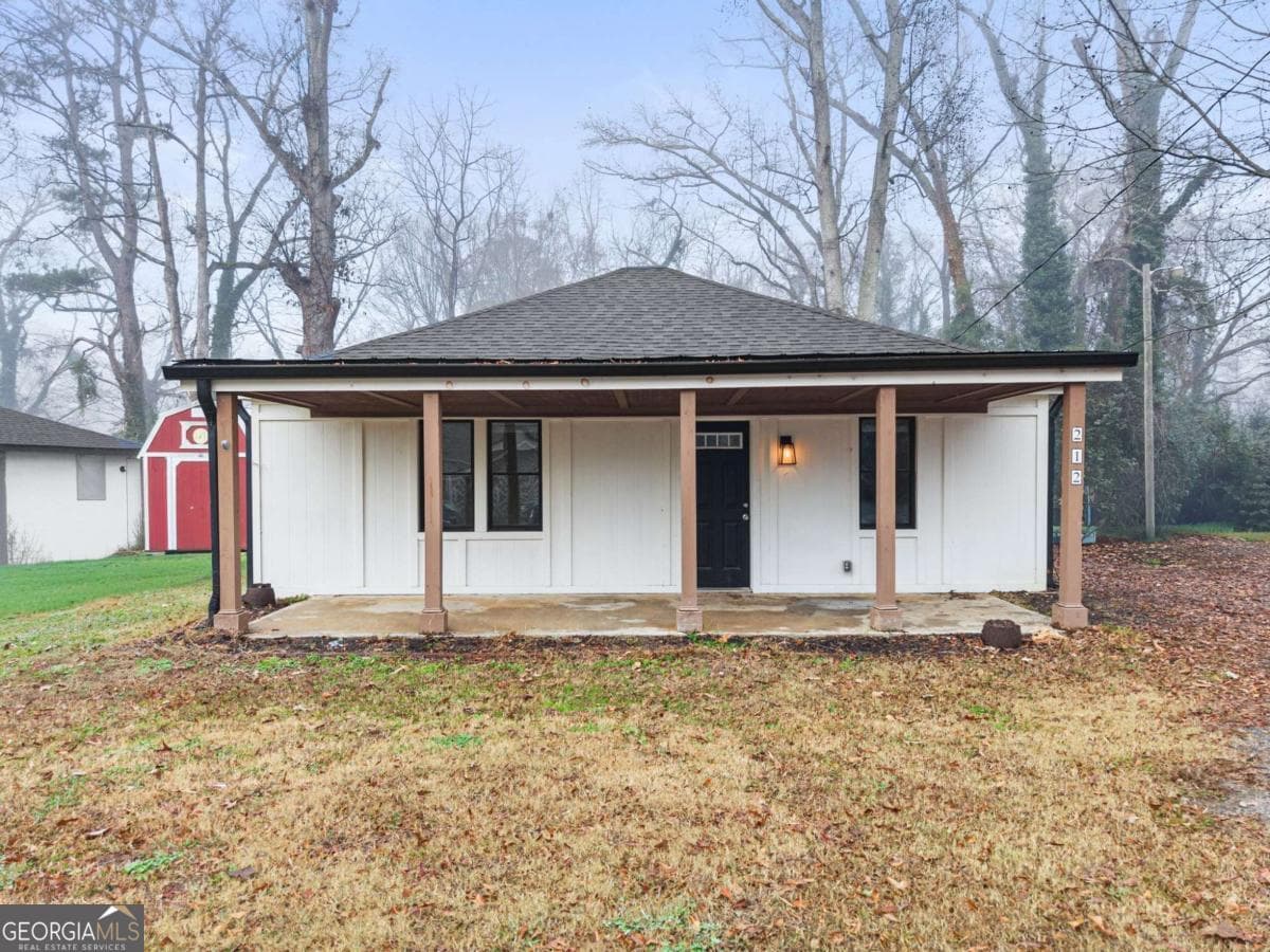 2 bedroom, 1 bathroom, 840 sq ft single family residence for rent at 212 Walker Drive, Monroe, GA 30655 for $1,475 a month