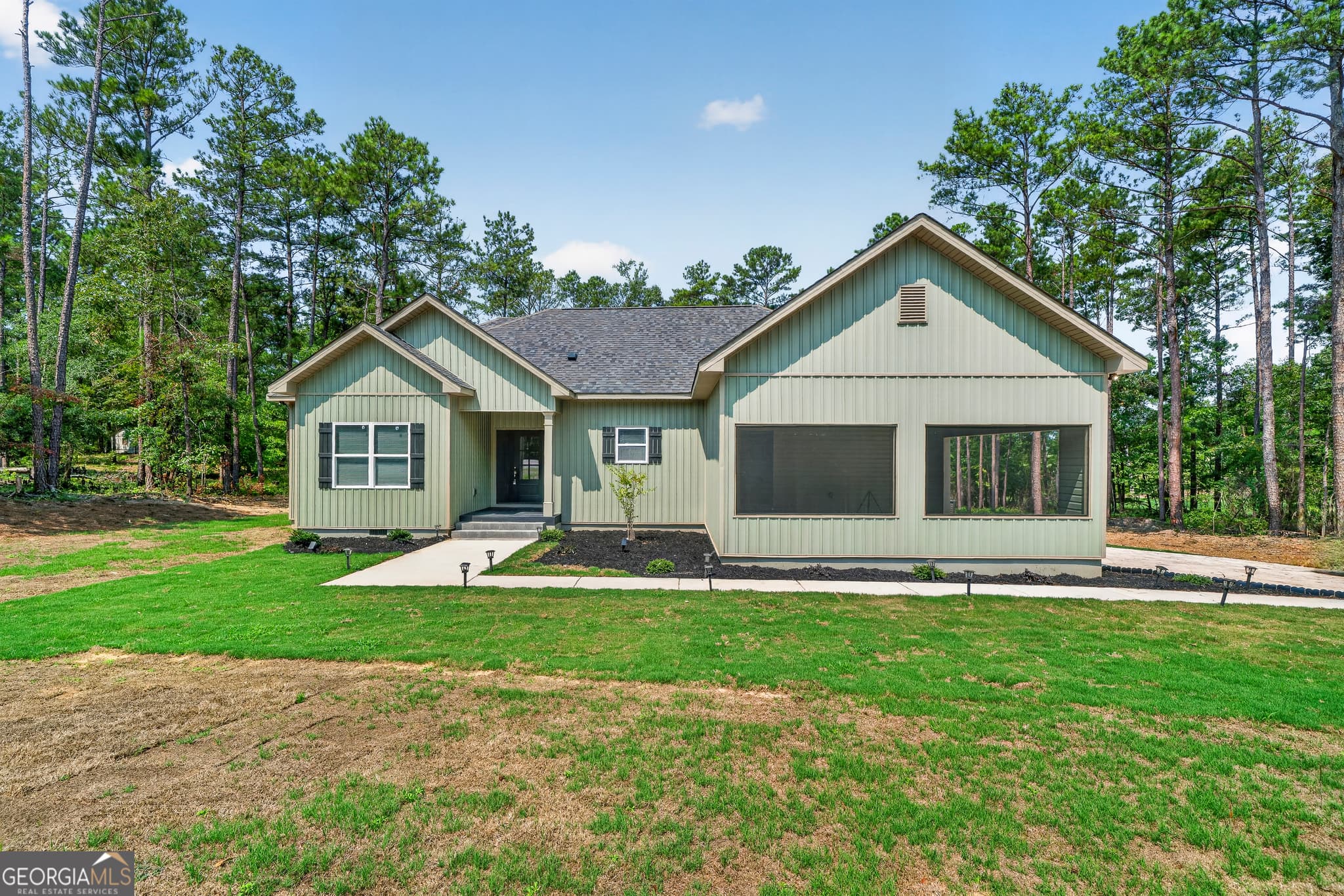 4 bedroom, 3 bathroom, 1,500 sq ft single family residence for sale at 134 Carrs Station Road, Milledgeville, GA 31061 — photo 3