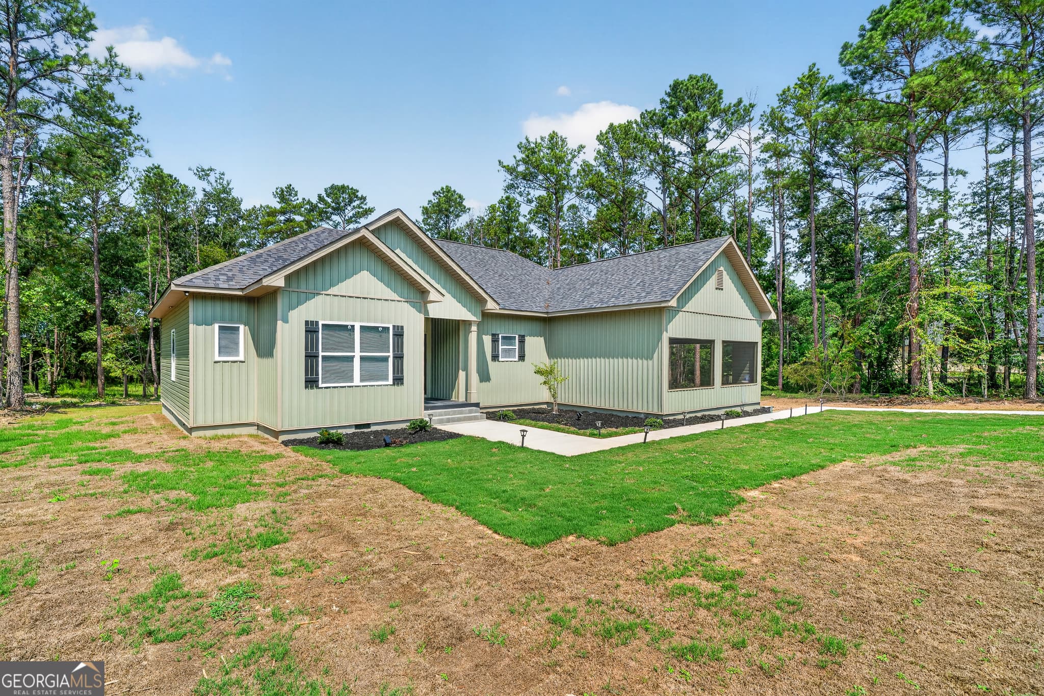 4 bedroom, 3 bathroom, 1,500 sq ft single family residence for sale at 134 Carrs Station Road, Milledgeville, GA 31061 — photo 4
