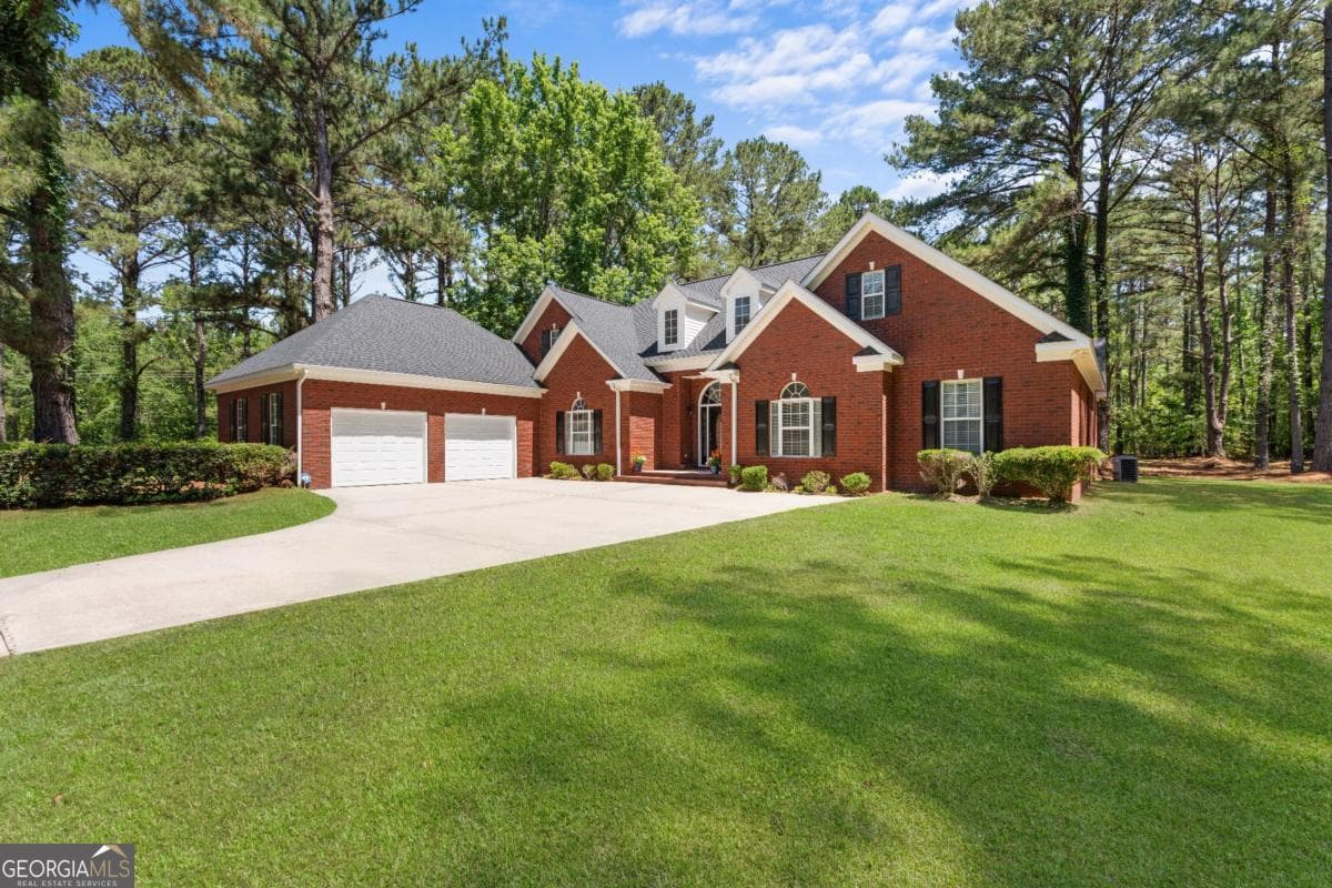5 bedroom, 3 bathroom, 3,687 sq ft single family residence sold at 1710 Berkshire Lane, Statesboro, GA 30461