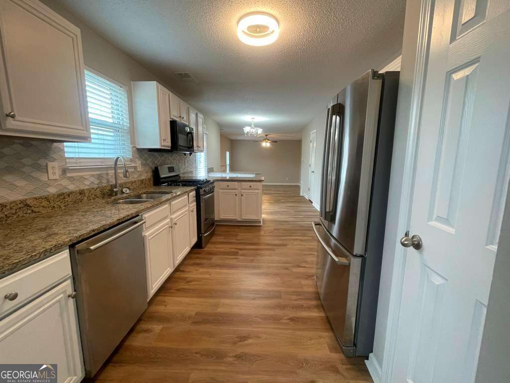 4 bedroom, 3 bathroom single family residence for rent at 408 Canoga Court, Mcdonough, GA 30253 for $2,695 a month — photo 8