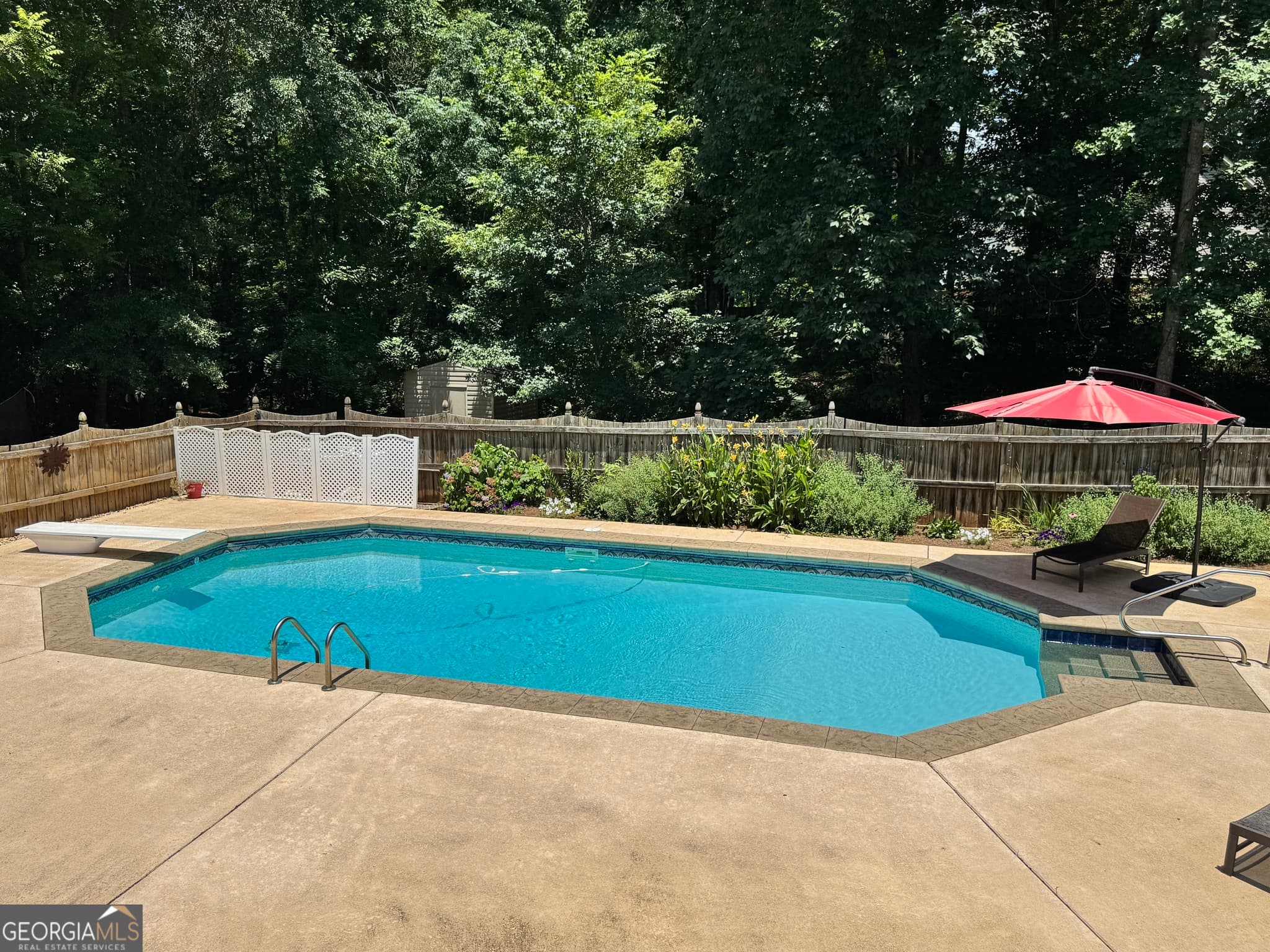 3 bedroom, 2 bathroom, 2,100 sq ft single family residence for sale at 114 Overland Way, Gray, GA 31032 — photo 8