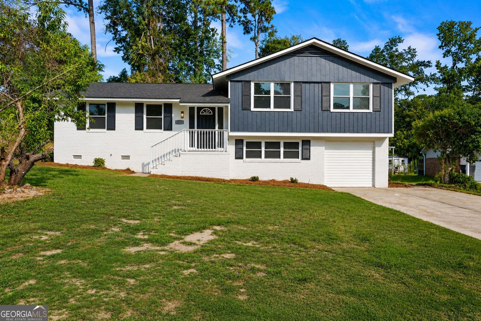 4 bedroom, 2 bathroom, 2,512 sq ft single family residence under contract at 3527 Mount Vernon Drive, Augusta, GA 30906