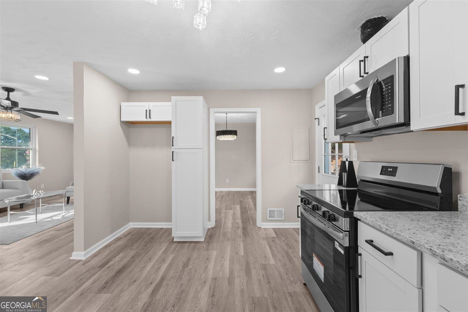 4 bedroom, 2 bathroom, 2,512 sq ft single family residence under contract at 3527 Mount Vernon Drive, Augusta, GA 30906 — photo 8