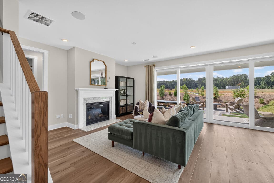 4 bedroom, 2.5 bathroom, 2,918 sq ft single family residence for sale at 244 Kilmington Court, Mcdonough, GA 30253 — photo 6