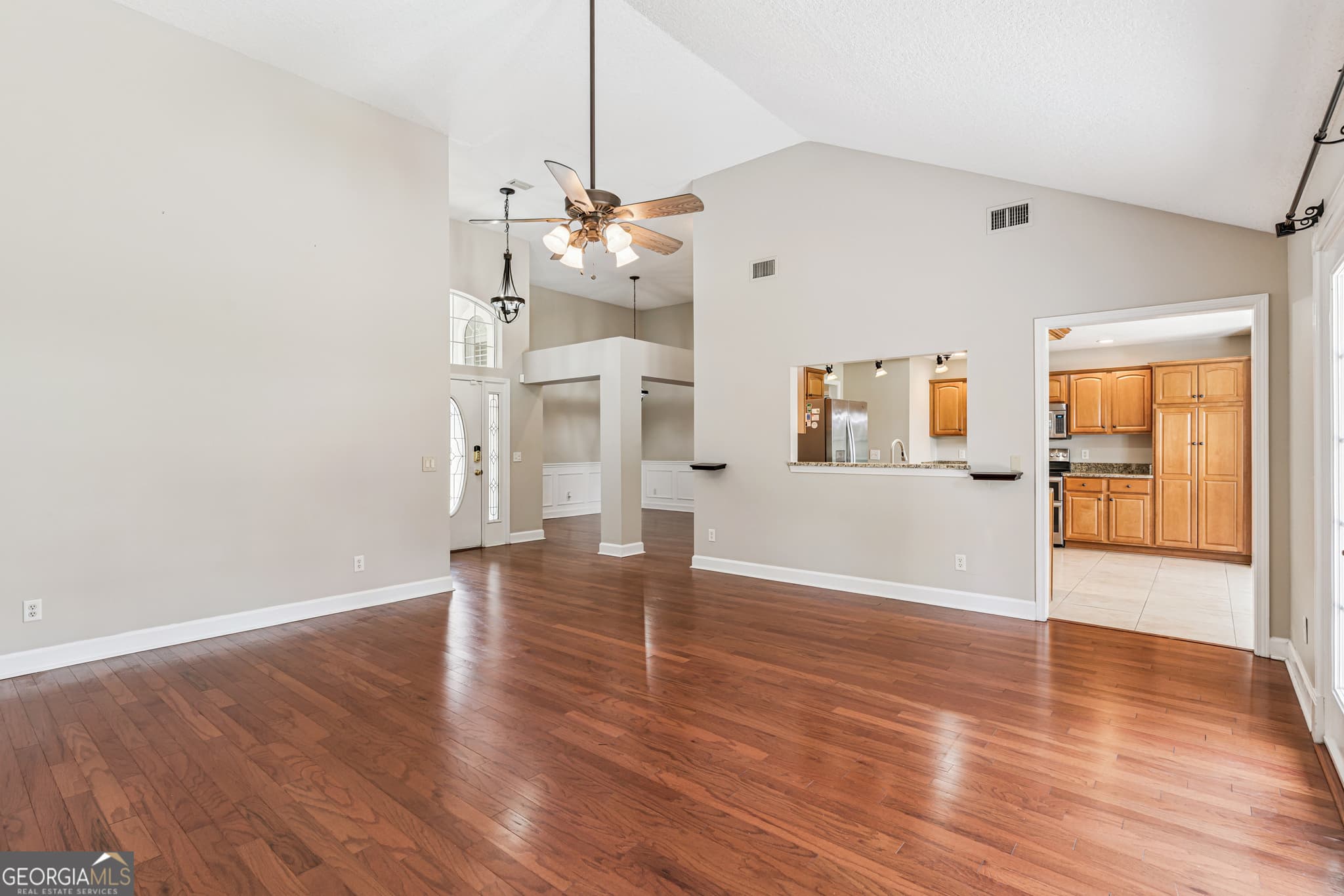 4 bedroom, 3 bathroom, 2,159 sq ft single family residence for sale at 203 Cumberland Drive, Kingsland, GA 31548 — photo 6