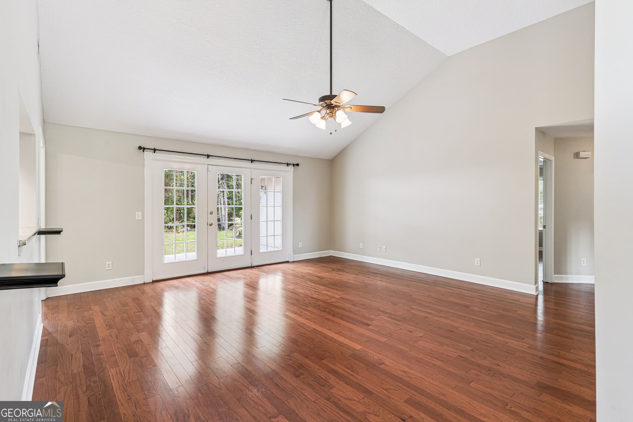 4 bedroom, 3 bathroom, 2,159 sq ft single family residence for sale at 203 Cumberland Drive, Kingsland, GA 31548 — photo 8